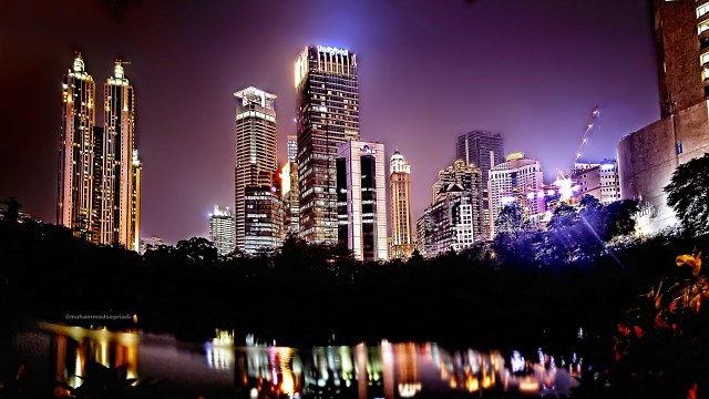 Pandangan Kota Jakarta Dari Beberapa Kacamata